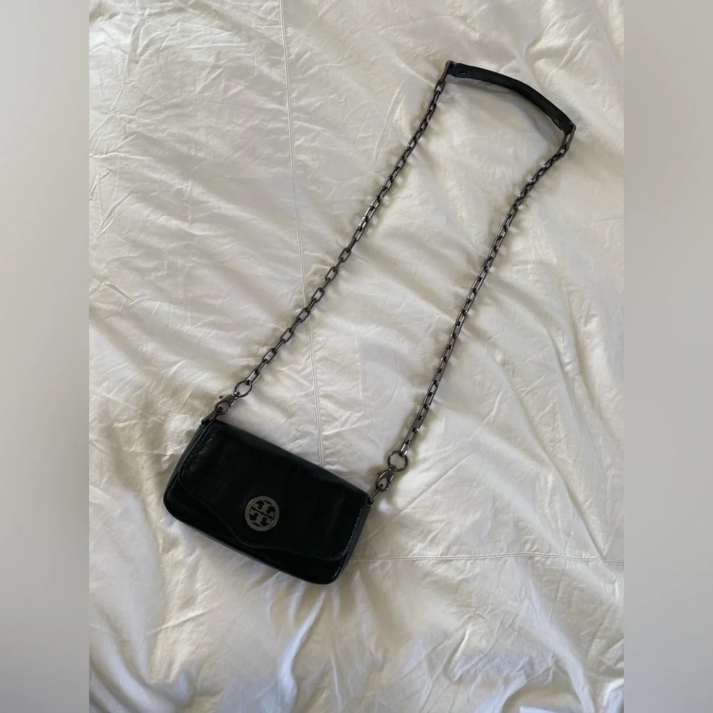 Tory Burch Robinson Black Leather Flap Crossbody Clutch Chain Strap - Excellent